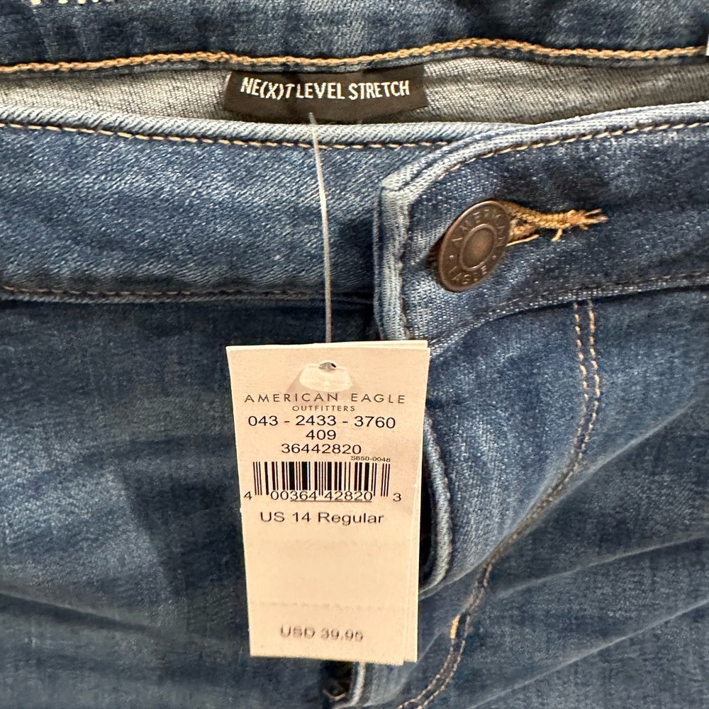 NWT American Eagle Jeans